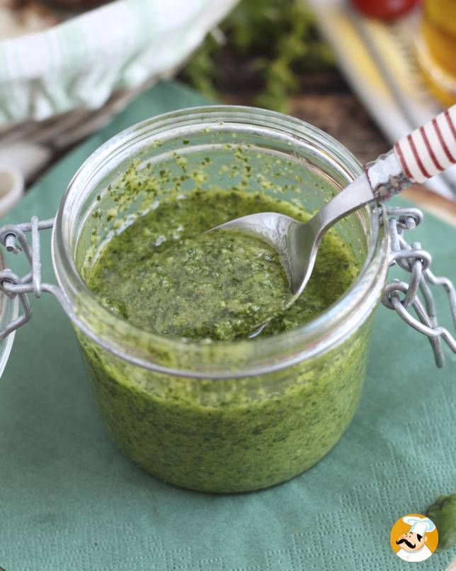 Hemlagad grön pesto - pesto alla genovese
