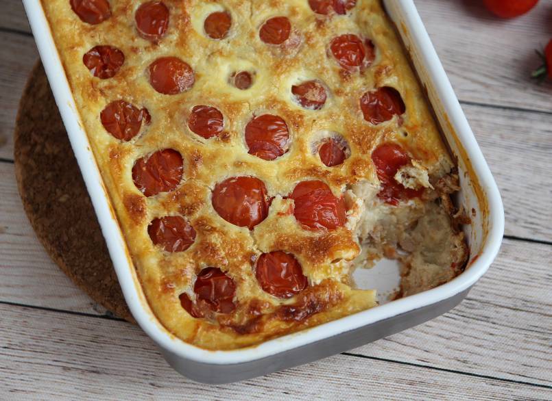 1. Kryddig clafoutis med körsbärstomater och tonfisk
