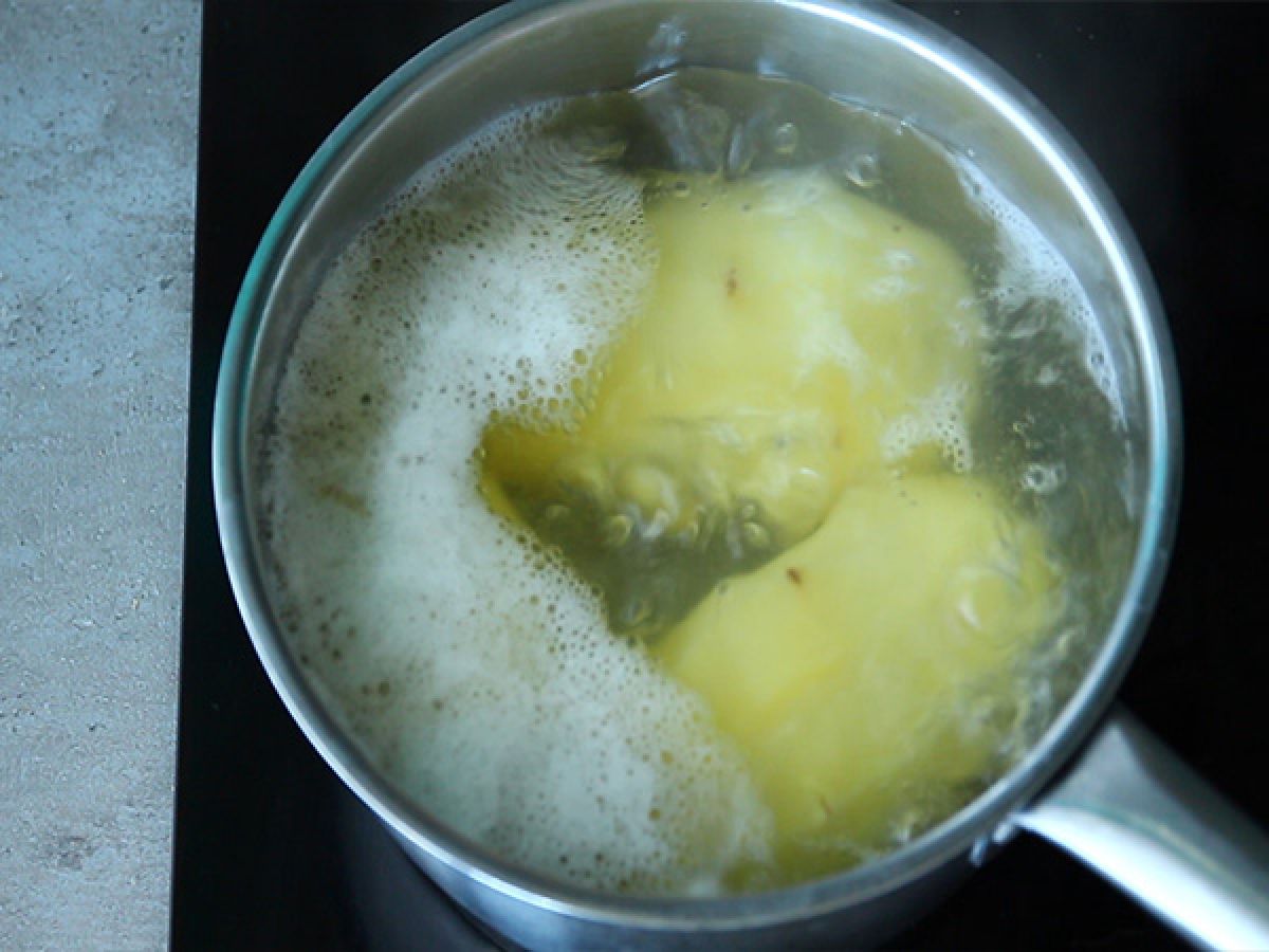 Steg 2 - Koka potatis separat