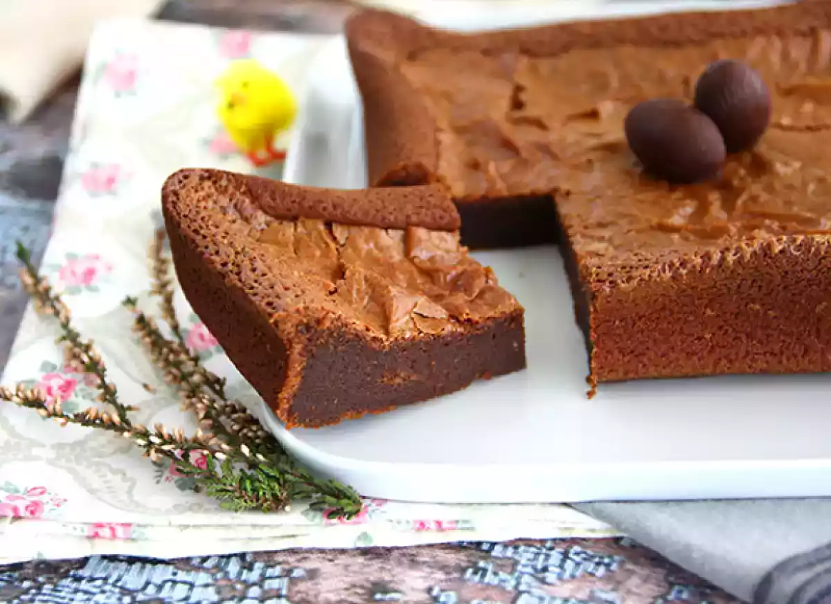 1. Brownie med choklad från påskägg