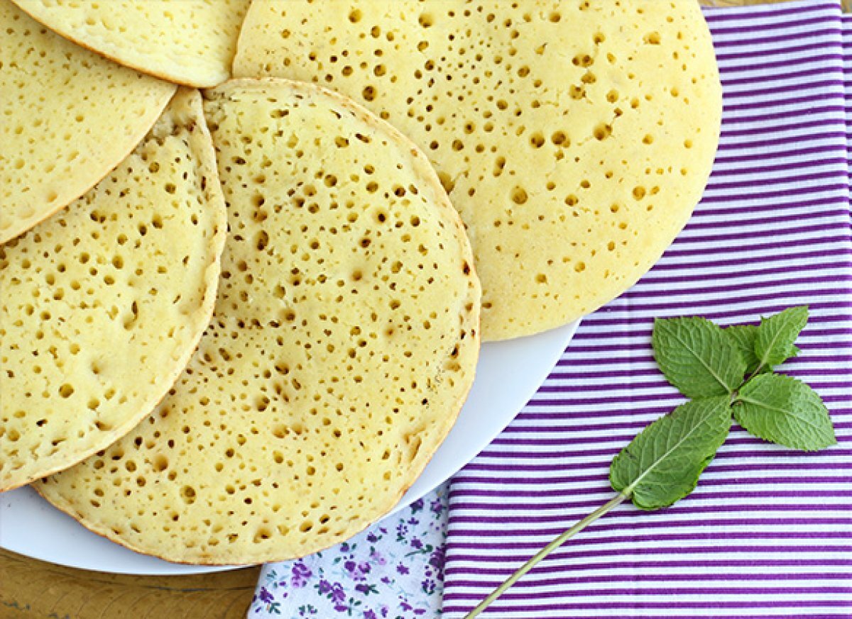Baghrir - marockanska crepes med tusen hål