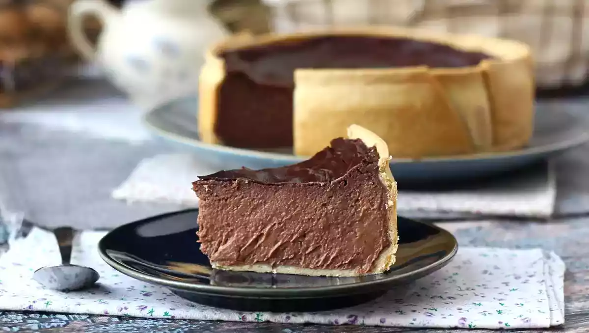 Är du osäker på vad du ska göra med överblivna påskägg? Här är 6 oemotståndliga recept för återvinning av choklad!