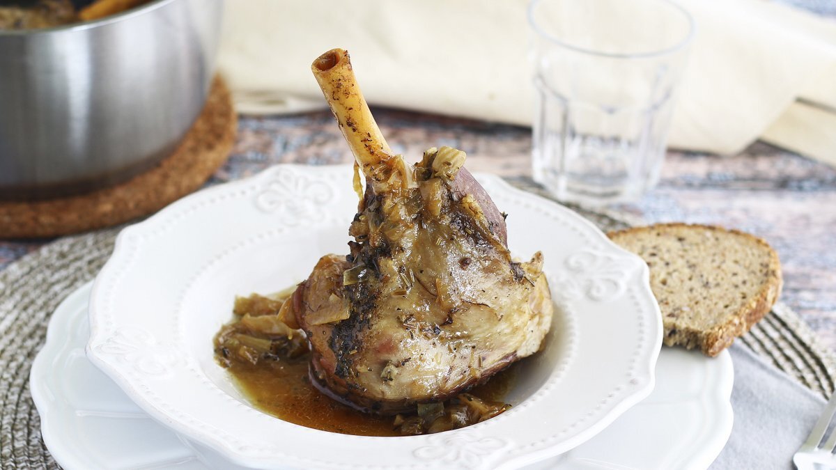 Hur man lagar lamm och inte misslyckas. Nycklar för att göra det välsmakande och saftigt första gången.
