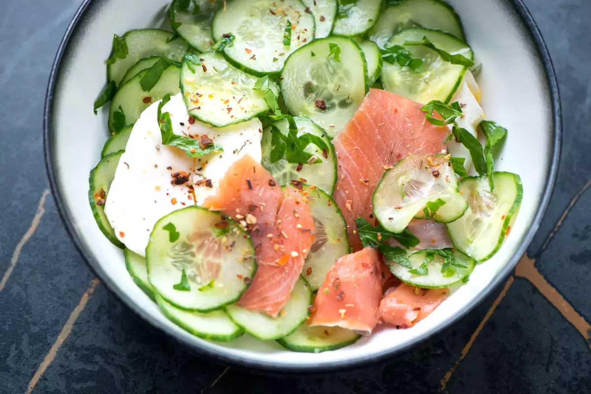 En dietists fräscha sommarsallad kombinerar gurka, lätthet och välbefinnande