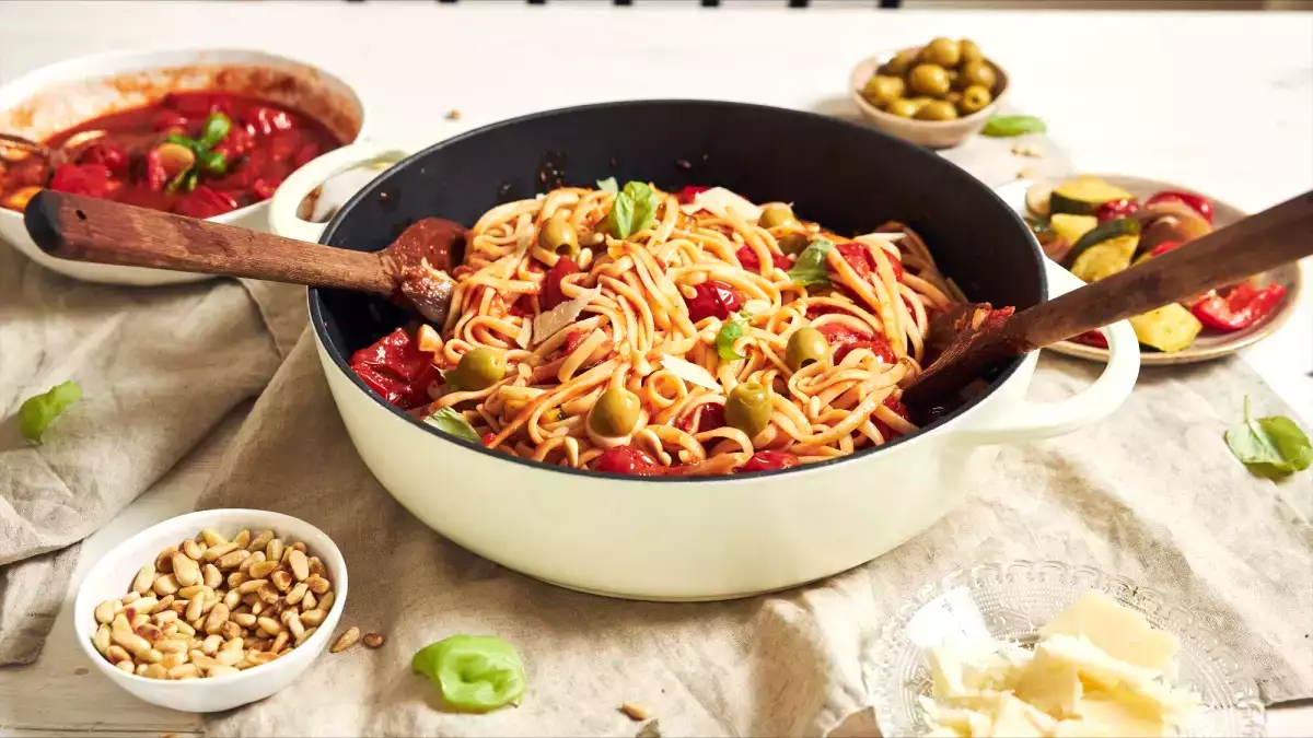 Vad som händer när du kokar pasta direkt i såsen kommer att överraska dig