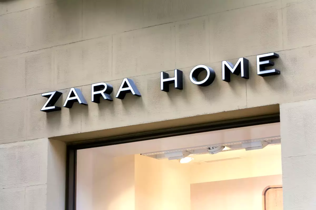 Zara Home lanserar en blommig porslinsservis som kommer att förhöja höstens dukningar
