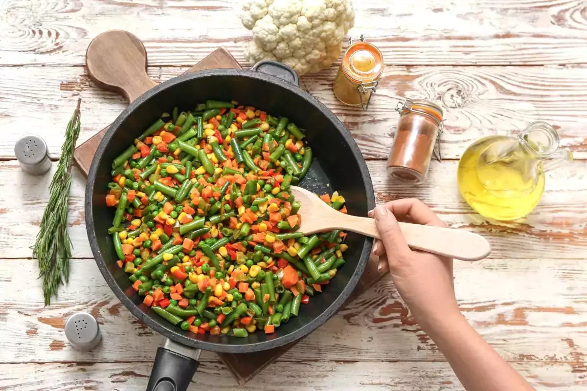 Så här avfettar du stekpannan utan att skada den