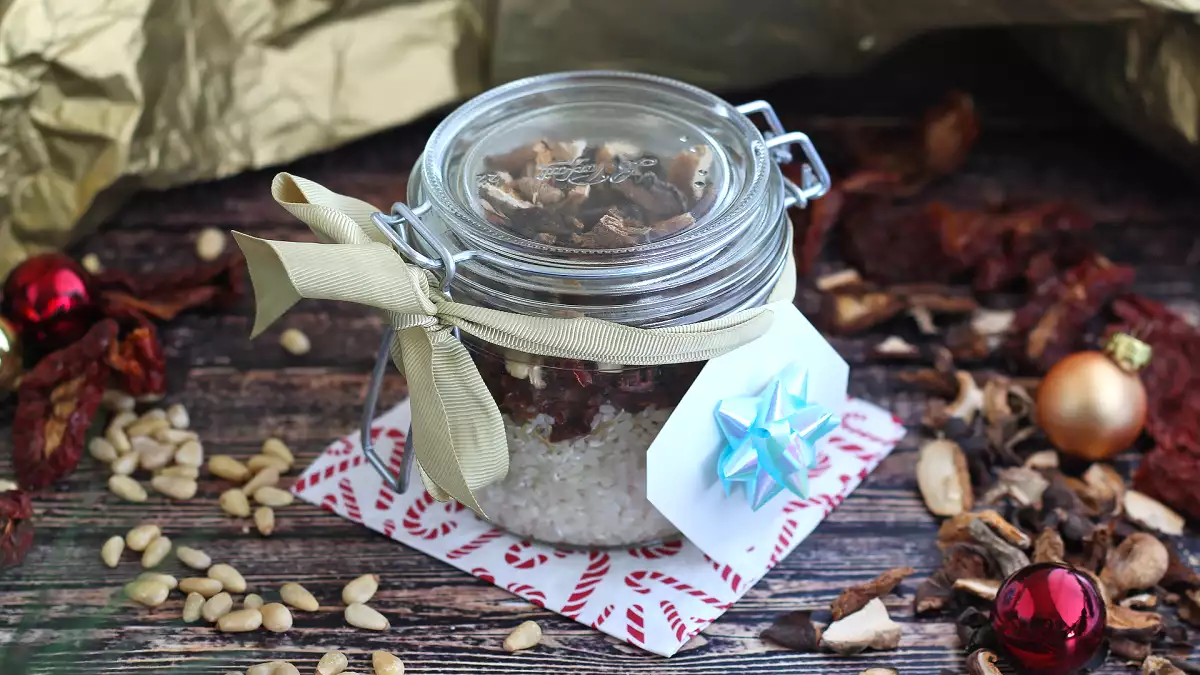 I jul kan du överraska alla med en gourmetgåva som du har gjort själv: det kostar lite, men är värt mycket