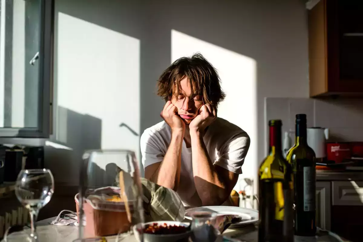 Hur återfuktar du din kropp efter alkoholhaltiga måltider eller fester?