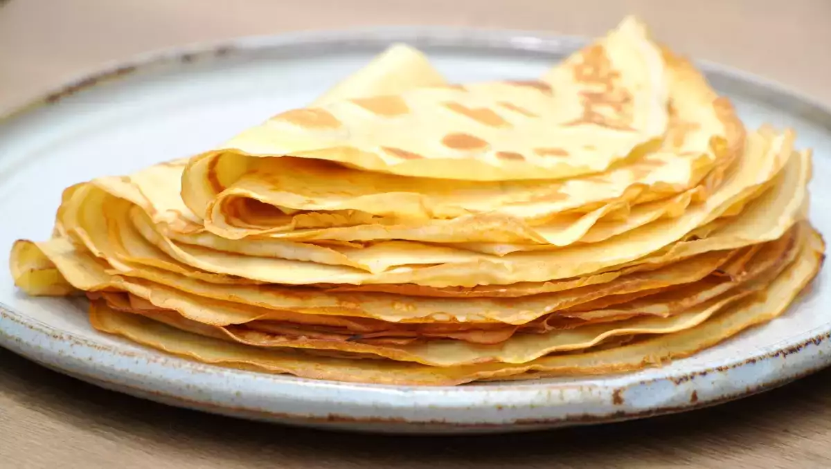 Ingrediensen som ska tillsättas i smeten för lättare (och mer lättsmälta) pannkakor