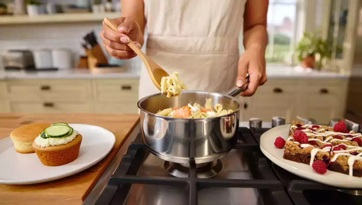 Dagens meny, 30 april: fräscha förrätter, krämig huvudrätt och söt efterrätt