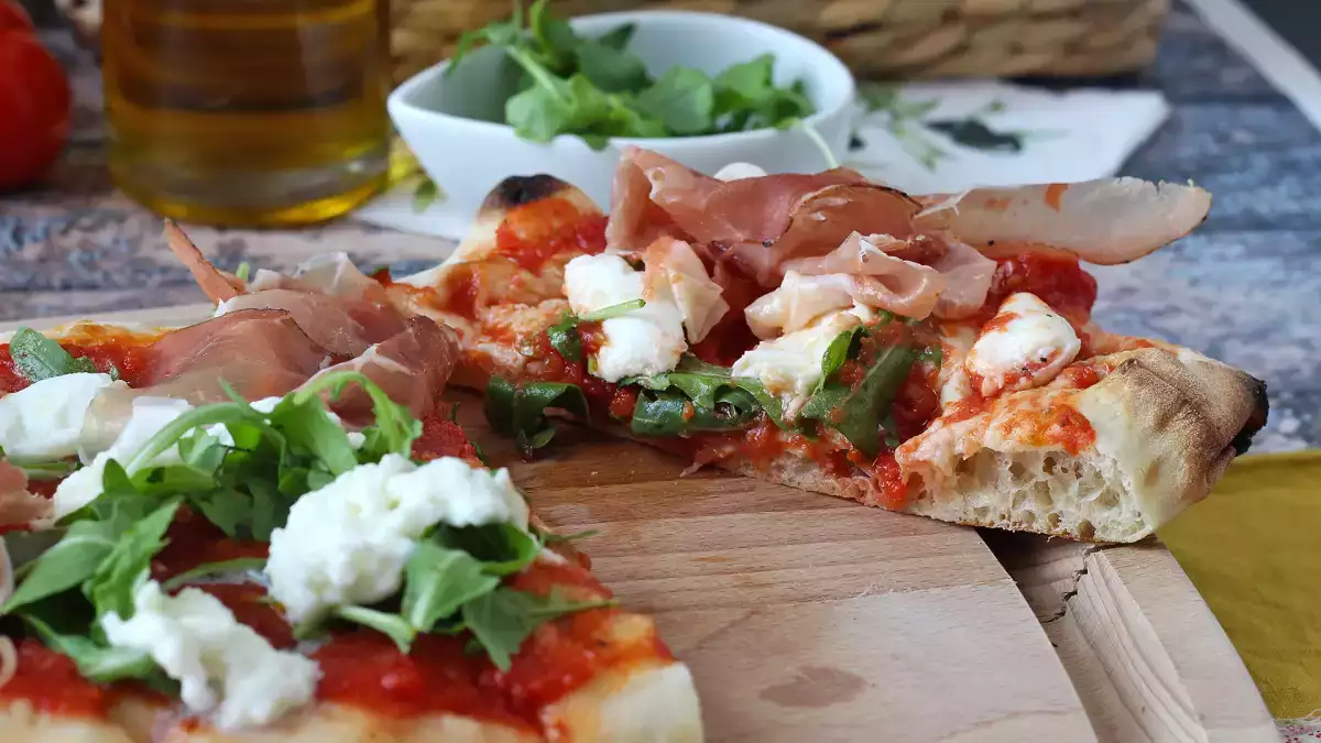Upptäck pinsa: det lättare alternativet till pizza, färdigt på bara några minuter hemma