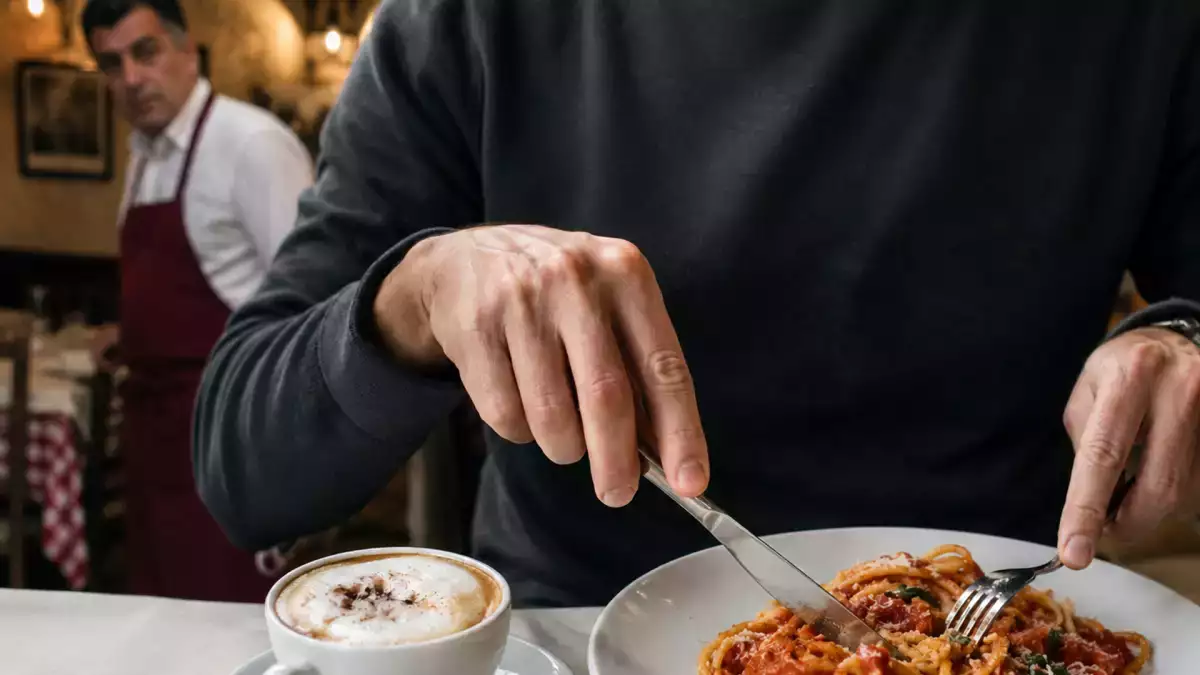 Vad du aldrig ska göra med pasta, kaffe och pizza om det finns en italienare i närheten
