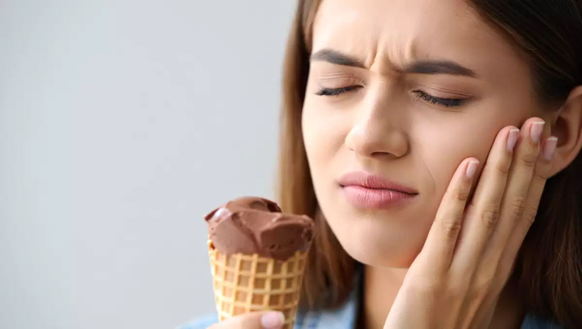 Tänder som är känsliga för kyla: vilka naturliga tips fungerar verkligen för att lindra smärtan?