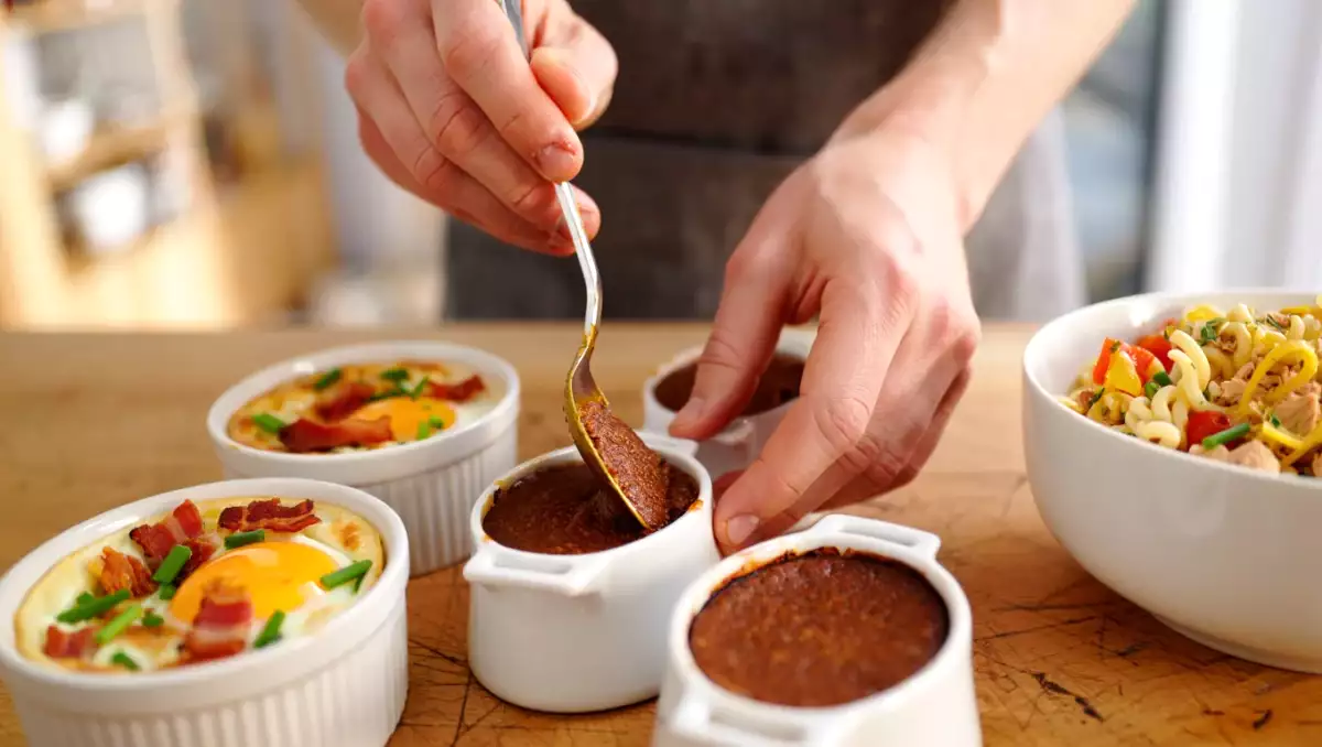 Dagens meny, 30 juni: läckra ägg cocotte, enkel pasta med tonfisk och superenkel valnötskaka