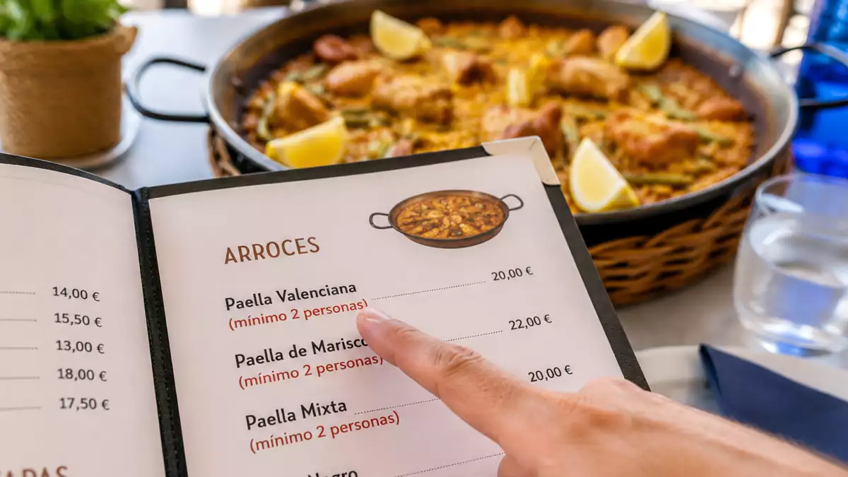 Varför serverar många restauranger bara paella för två personer? Sanningen bakom ”minst två personer”