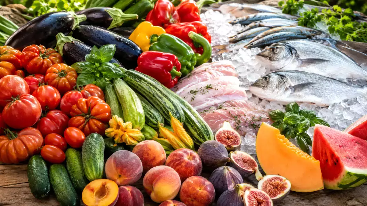 Smarta inköp i augusti: vad ska man välja just nu bland säsongens frukt, grönsaker och fisk?