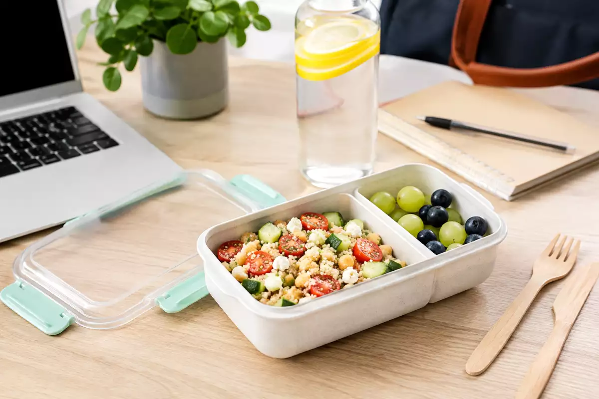 Lunchlåda inför skolstarten: så här undviker du starka lukter på kontoret eller i skolan