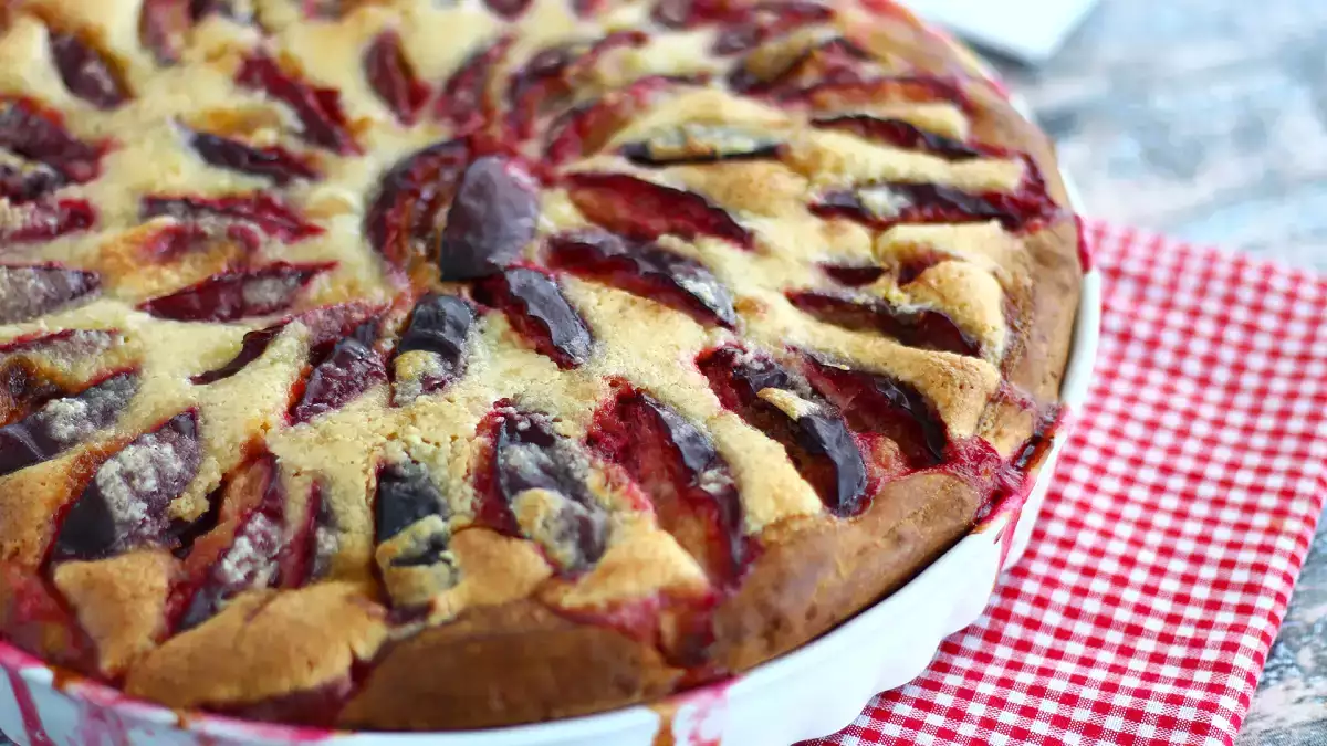 Recept på plommondesserter för att få ut det mesta av sensommarens saftigaste frukt – enkla, imponerande idéer