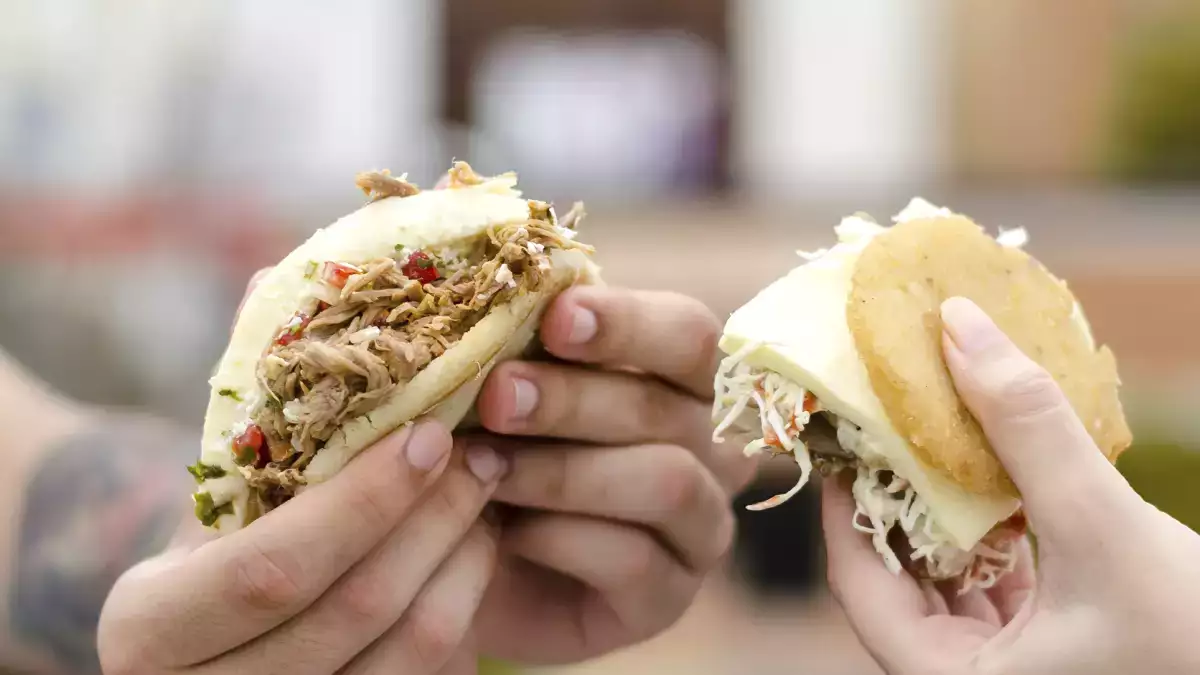 Så här gör man hemlagade arepas: ett grundrecept och 7 misstag man bör undvika