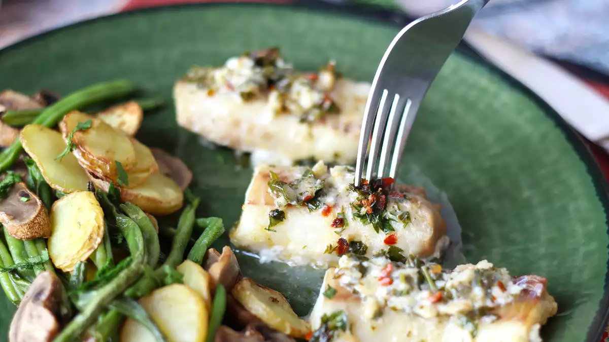 Fisk i airfryer – lax, kolja, fiskpinnar och andra enkla vardagsrecept