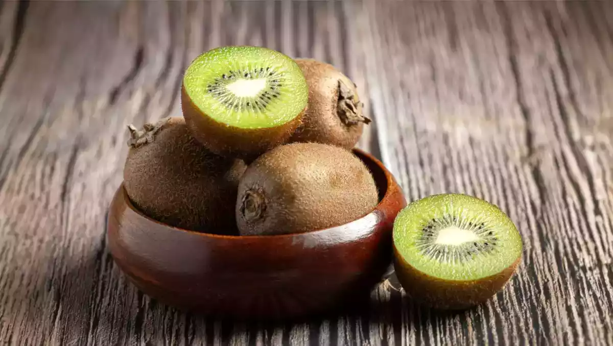 Högt blodtryck? Du kommer inte att tro det, men kiwi kan hjälpa dig att sänka det!