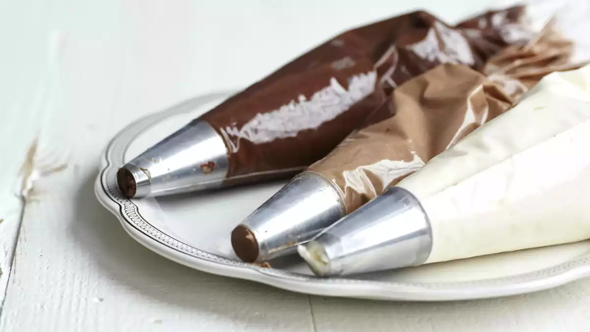 5 recept på vaniljsås från konditorigrädde som alla konditoriälskare bör prova