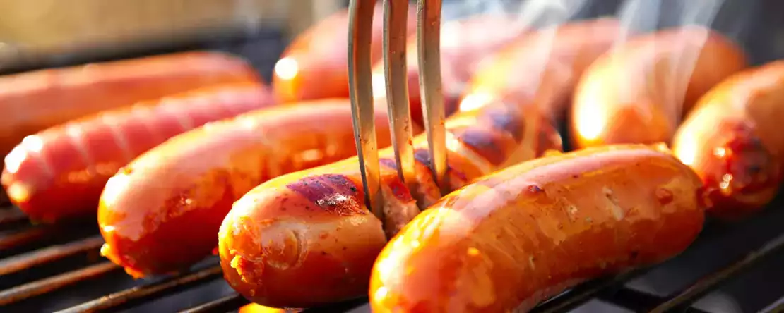 Att punktera korven innan den tillagas: vanligt misstag eller genialt trick? Sanningen som förändrar allt