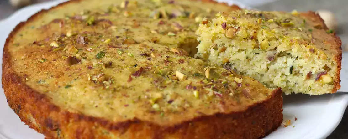 Hemligheten bakom en ultrafuktig, lätt tårta? Den här oväntade ingrediensen förändrar allt...