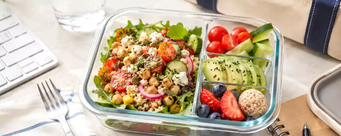 Sommarlunchlåda: enkla recept att ta med till kontoret när det är varmt!