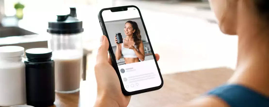 Kosttillskott på sociala medier – nästan var tredje annons har brister: här är vad du bör kontrollera innan du litar på den