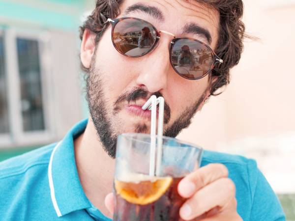 Är din dagliga läsk en fara? Studie avslöjar oroande koppling