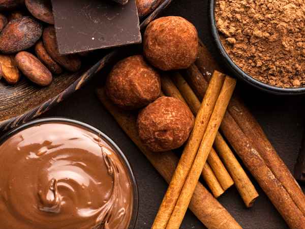 Skillnaden mellan kakao och choklad: förstå hur det påverkar smaken och din hälsa!