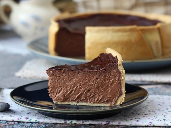 Är du osäker på vad du ska göra med överblivna påskägg? Här är 6 oemotståndliga recept för återvinning av choklad!