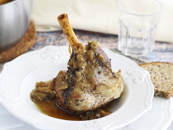 Hur man lagar lamm och inte misslyckas. Nycklar för att göra det välsmakande och saftigt första gången.