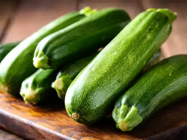 Zucchini: rå eller tillagad, våra 8 recept för att ta fram det bästa hos denna sommarens stjärna