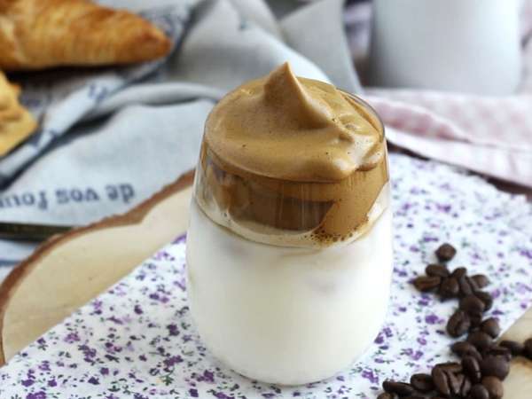 Kalla bryggkaffe recept för sommaren: från frappuccino till affogato, enkla och originella idéer