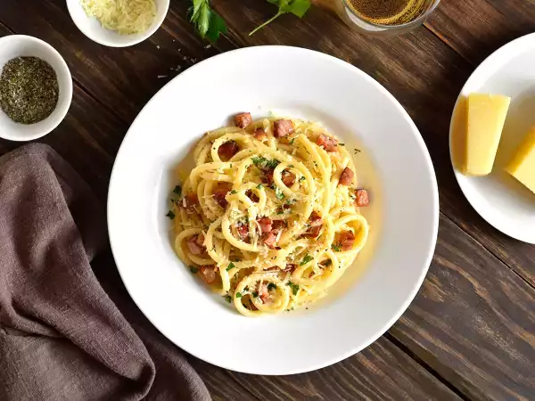 En italiensk kock delar med sig av 4 okända såsrecept som skiljer sig från bolognese och carbonara