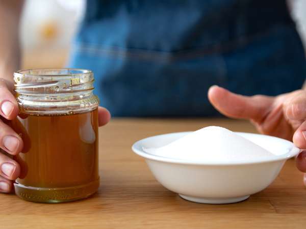 Är honung alltid bättre än socker? Inte riktigt: en jämförelse mellan sanningar och myter