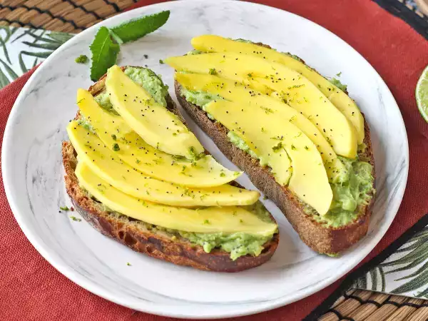 Avokado-toasten som kommer att förändra din frukost (klar på 8 minuter)