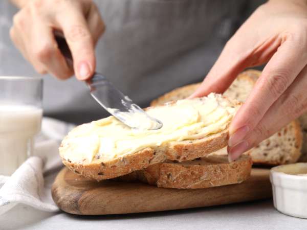 Vetenskapen har granskat smör: här är vad som händer när vi äter det varje dag