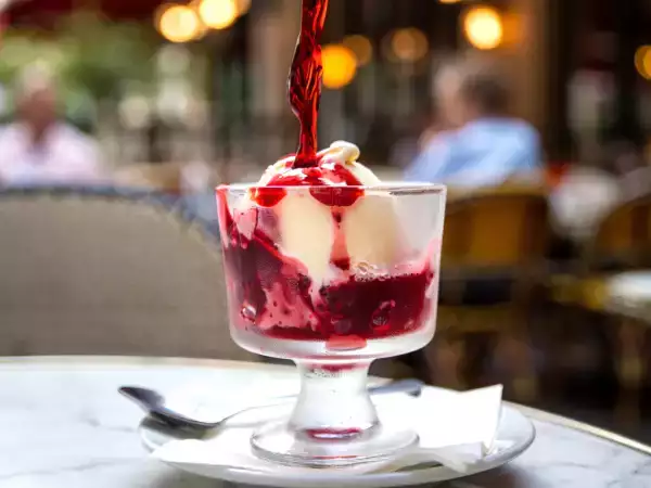 Årets mest oväntade parning: vin och glass, den vinnande kombinationen på TikTok