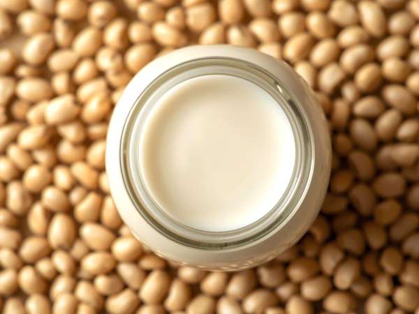 Vilken växtbaserad mjölk är hälsosammast? Låt oss ta reda på det!