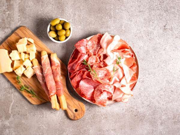 Spara på ost och charkuterier utan plastfilm med detta smarta knep