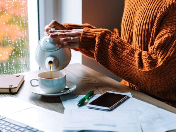 Du tror att du dricker vatten i kylan... men är te verkligen en ersättning för vatten?