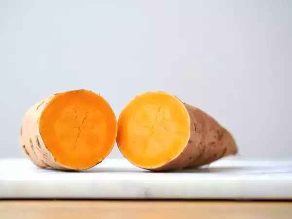 Kan jag äta min sötpotatis om den är groddad?