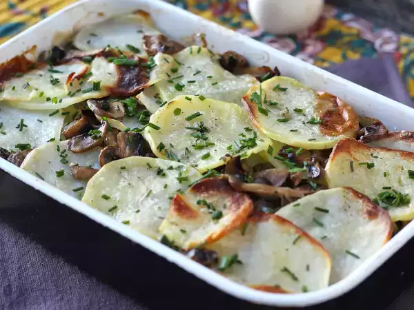 8 potatisgratänger som löser veckans alla måltider i ugn, fritös och med sötpotatis