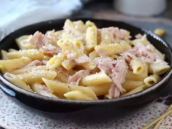 8 livräddande recept för studenter: vad ska man laga när skafferiet och kylskåpet är nästan tomt?