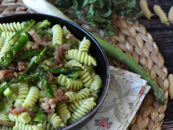 Vad man ska laga i mars: 10 enkla och överraskande säsongsbetonade recept för veckomenyn