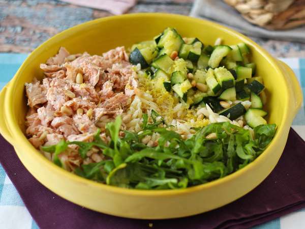 Orzo: vad det är, hur man tillagar det och varför denna lilla pasta fungerar så bra i soppor, sallader och krämiga rätter.